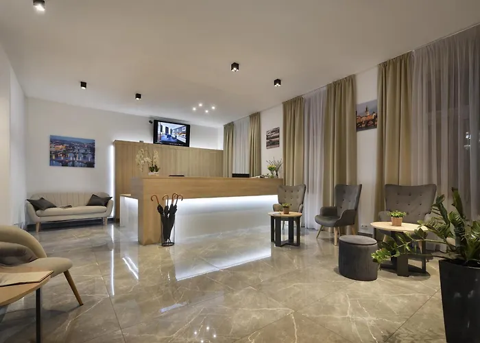 Prague SeasonAlbergo